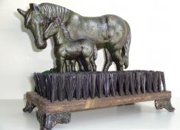 Horse doorstop & brush